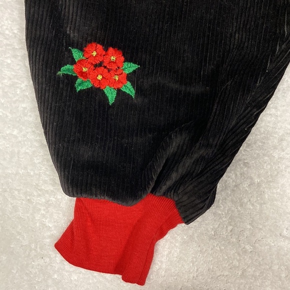Vintage nwt black corduroy bubble pants 12/18m embroidered red flowers - Picture 2 of 8